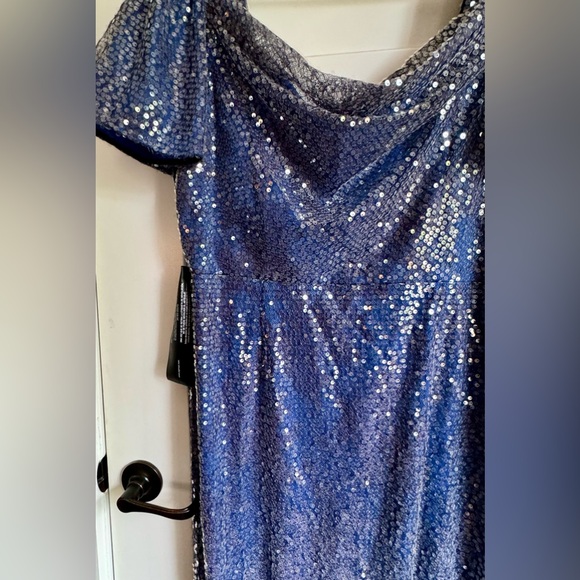 JS Collections Sequin Dress 14 - Picture 9 of 16